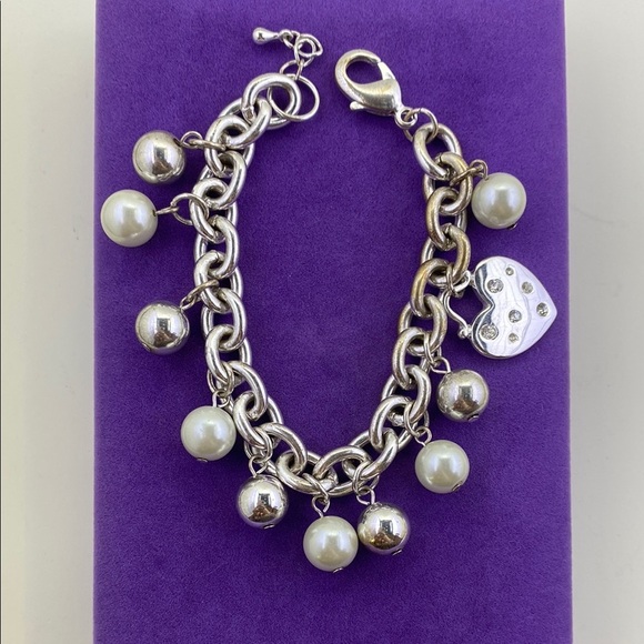 💛 Christopher & Banks Silver Crystal Heart & Pearl Charm Bracelet - Picture 1 of 7